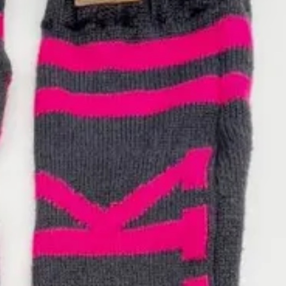 🩷🖤🩶Victoria’s Secret “PINK” Slouchy Boot/Slippers🩷🖤🩶 - Picture 4 of 14